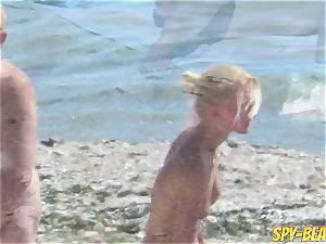 voyeur fledgling bare Beach mummies Hidden webcam Close Up